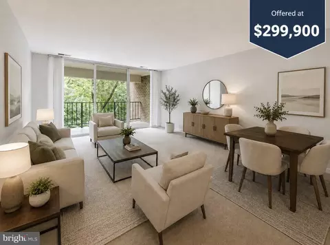1558 Northgate Sq #32B, Reston, VA 20190