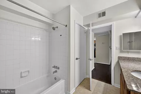 Other - 3179 Summit Square Dr #2-E1, Oakton, VA 22124 photo 12 of 16