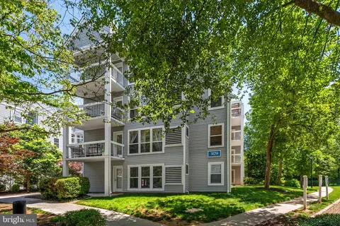 Other - 3179 Summit Square Dr #2-E1, Oakton, VA 22124 photo 2 of 16