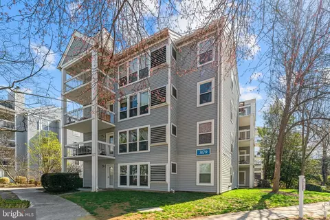 Other - 3179 Summit Square Dr #2-E1, Oakton, VA 22124 photo 14 of 16
