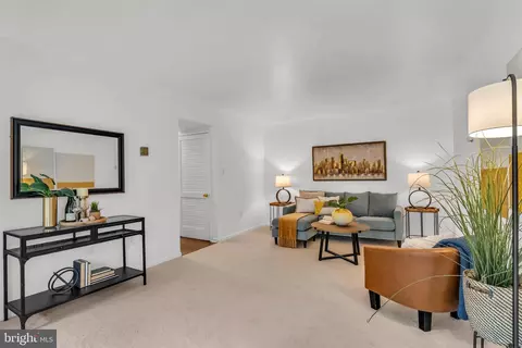 9702 Kingsbridge Dr #003, Fairfax, VA 22031