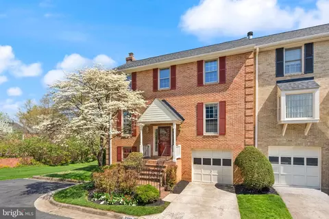 7001 Dunningham Pl #7, Mclean, VA 22101