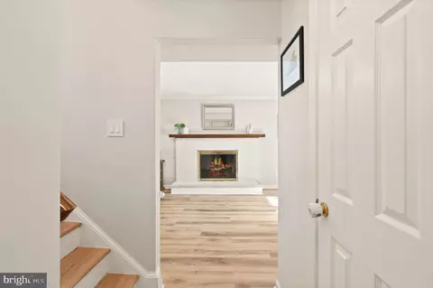 Entry Way - 7001 Dunningham Pl #7, Mclean, VA 22101 photo 2 of 2
