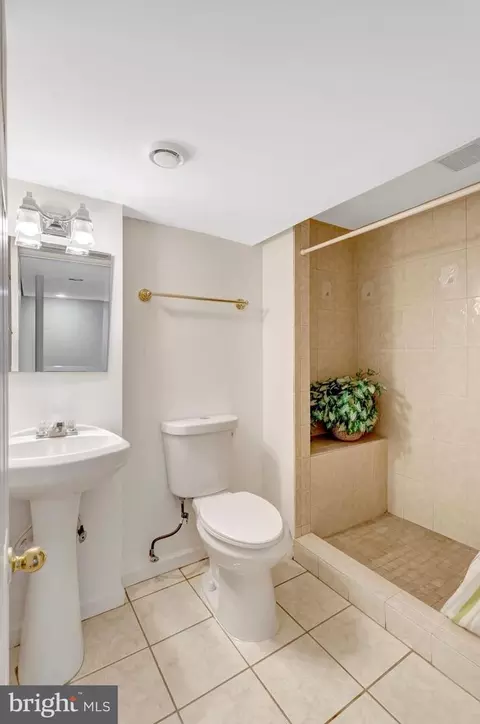 Bath - 5759 Heming Ave, Springfield, VA 22151 photo 6 of 6