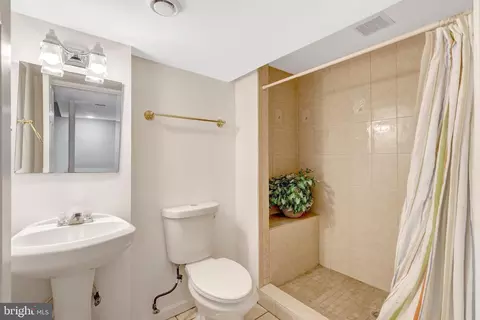 Bath - 5759 Heming Ave, Springfield, VA 22151 photo 5 of 6