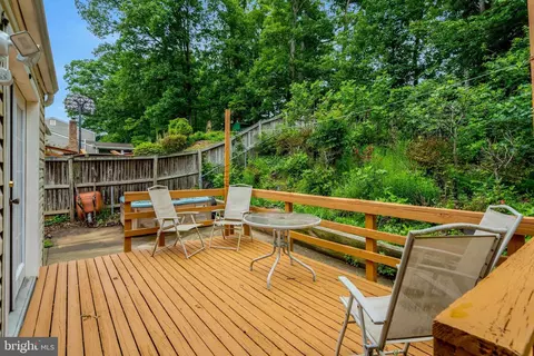 Exterior - 5759 Heming Ave, Springfield, VA 22151 photo 5 of 11