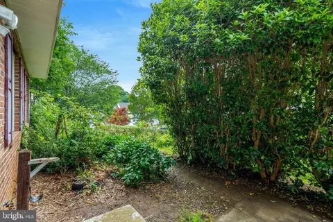 Exterior - 5759 Heming Ave, Springfield, VA 22151 photo 11 of 11