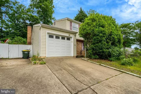 Exterior - 5759 Heming Ave, Springfield, VA 22151 photo 2 of 11
