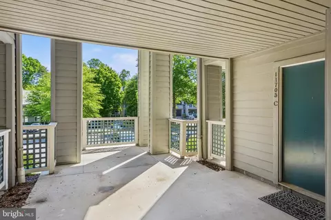 11705 C Summerchase Cir, Reston, VA 20194