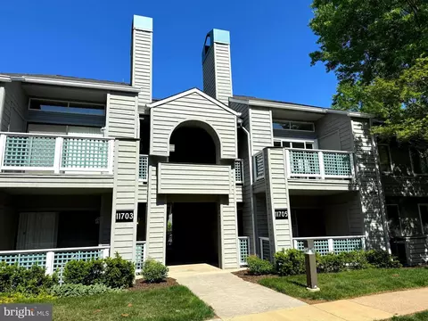 11705 C Summerchase Cir, Reston, VA 20194
