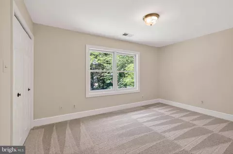 Bedroom - 8130 Viola St, Springfield, VA 22152 photo 4 of 6