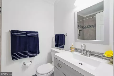 5433 Lighthouse Ln, Burke, VA 22015 photo 25