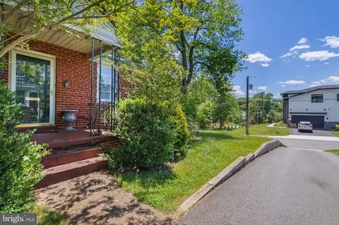 6510 Ivy Hill Dr, Mclean, VA 22101