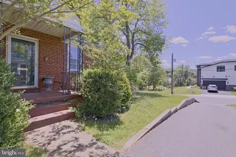 6510 Ivy Hill Dr, Mclean, VA 22101