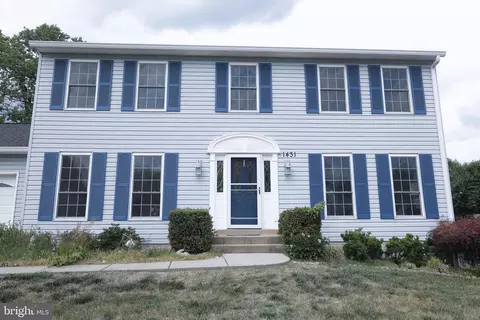 1431 Kingstream Dr, Herndon, VA 20170