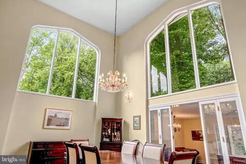 Dining - 1502 Highwood Dr, Mclean, VA 22101 photo 2 of 4