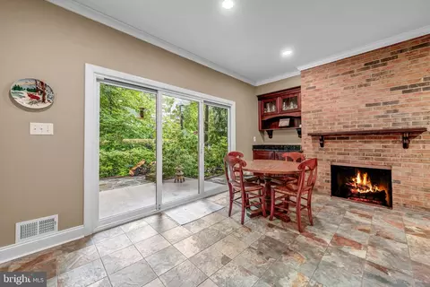 Dining - 1502 Highwood Dr, Mclean, VA 22101 photo 4 of 4