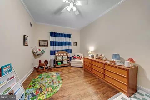 Bedroom - 1502 Highwood Dr, Mclean, VA 22101 photo 5 of 5