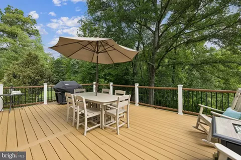 9200 Wyeth Ln, Burke, VA 22015 photo 9