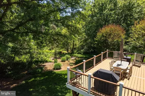 9200 Wyeth Ln, Burke, VA 22015 photo 5