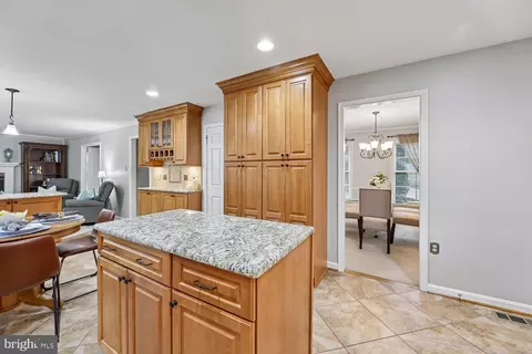 9200 Wyeth Ln, Burke, VA 22015 photo 15