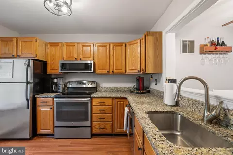 Kitchen - 7932 Pebble Brook Ct, Springfield, VA 22153 photo 2 of 3