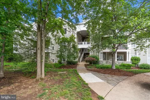 1700 Lake Shore Crest Dr #13, Reston, VA 20190