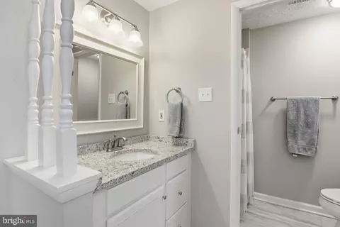 Bath - 8033 Orange Plank Rd, Springfield, VA 22153 photo 2 of 3