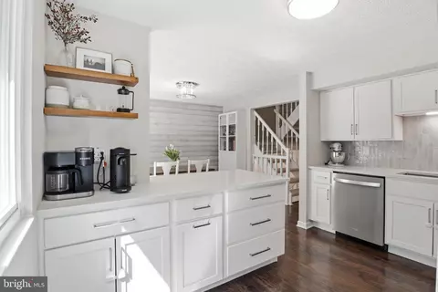8033 Orange Plank Rd, Springfield, VA 22153