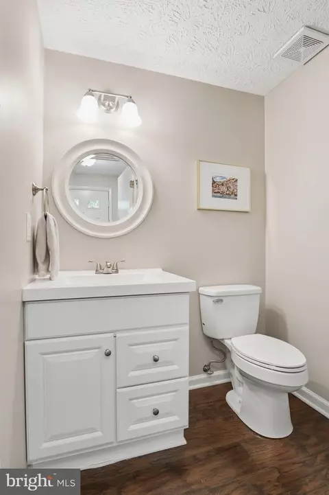 Bath - 8033 Orange Plank Rd, Springfield, VA 22153 photo 1 of 3