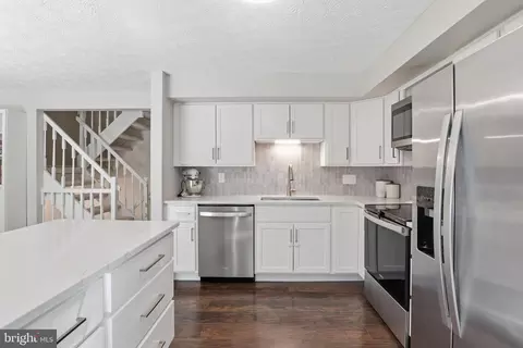 Kitchen - 8033 Orange Plank Rd, Springfield, VA 22153 photo 2 of 2