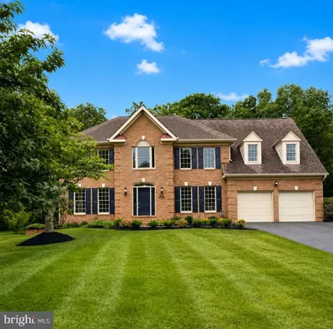 13013 Grey Friars Pl, Herndon, VA 20171