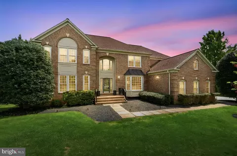 1405 Woodhurst Blvd, Mclean, VA 22102