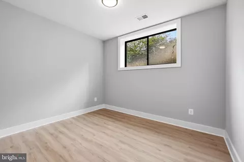 Bedroom - 1806 Barbee St, Mclean, VA 22101 photo 3 of 3
