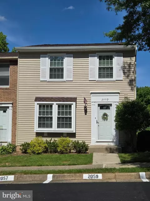 2059 Gervais Dr, Falls Church, VA 22043