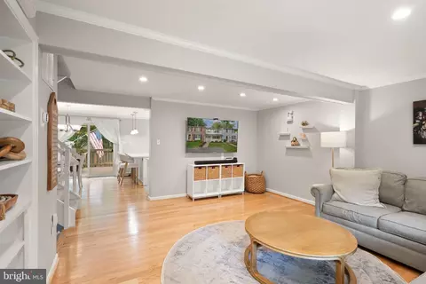 Living - 5826 Canvasback Rd, Burke, VA 22015 photo 1 of 5
