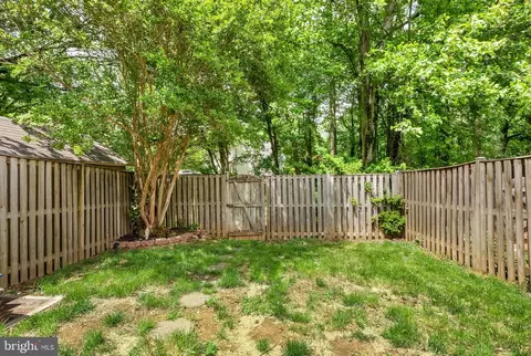Exterior - 5826 Canvasback Rd, Burke, VA 22015 photo 10 of 13