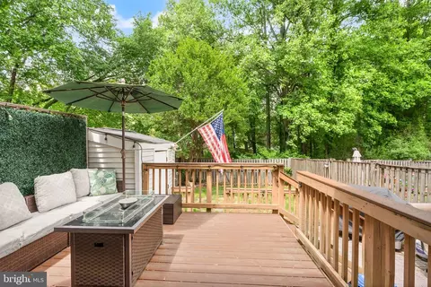 Exterior - 5826 Canvasback Rd, Burke, VA 22015 photo 6 of 13