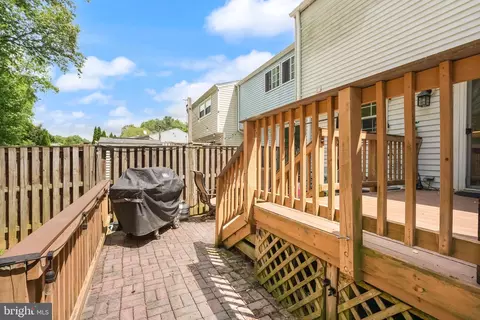 Exterior - 5826 Canvasback Rd, Burke, VA 22015 photo 9 of 13