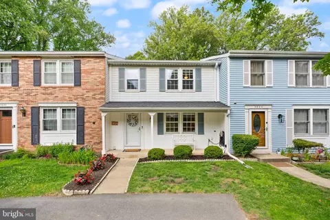 5826 Canvasback Rd, Burke, VA 22015