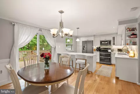 Dining - 5826 Canvasback Rd, Burke, VA 22015 photo 2 of 3