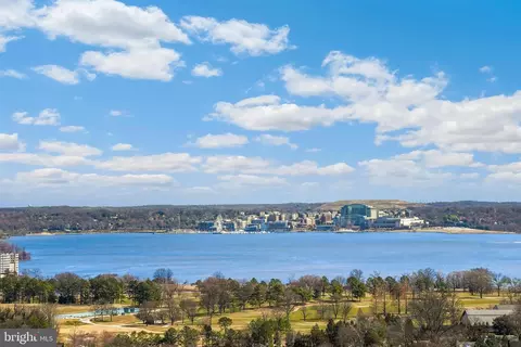 5903 Mount Eagle Dr #1504, Alexandria, VA 22303