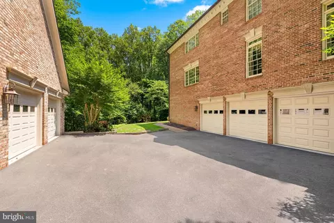 8558 Georgetown Pike, Mclean, VA 22102 photo 8