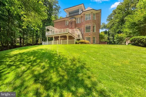 8558 Georgetown Pike, Mclean, VA 22102 photo 21