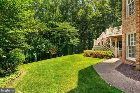 8558 Georgetown Pike, Mclean, VA 22102 photo 11