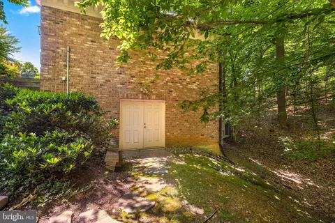 8558 Georgetown Pike, Mclean, VA 22102 photo 10
