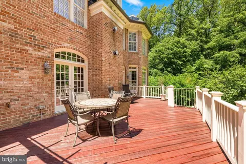 8558 Georgetown Pike, Mclean, VA 22102 photo 13