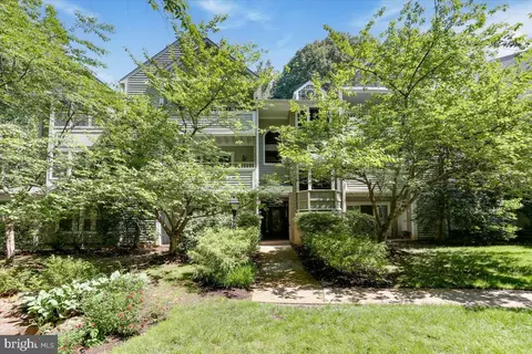 7718 Lafayette Forest Dr #23, Annandale, VA 22003