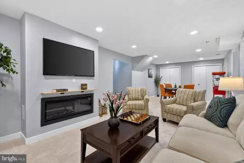 Other - 8532 Lakinhurst Ln, Springfield, VA 22152 photo 1 of 23