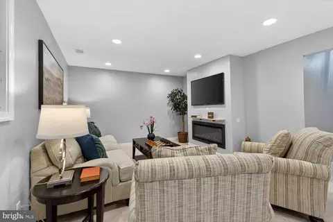 Other - 8532 Lakinhurst Ln, Springfield, VA 22152 photo 13 of 23